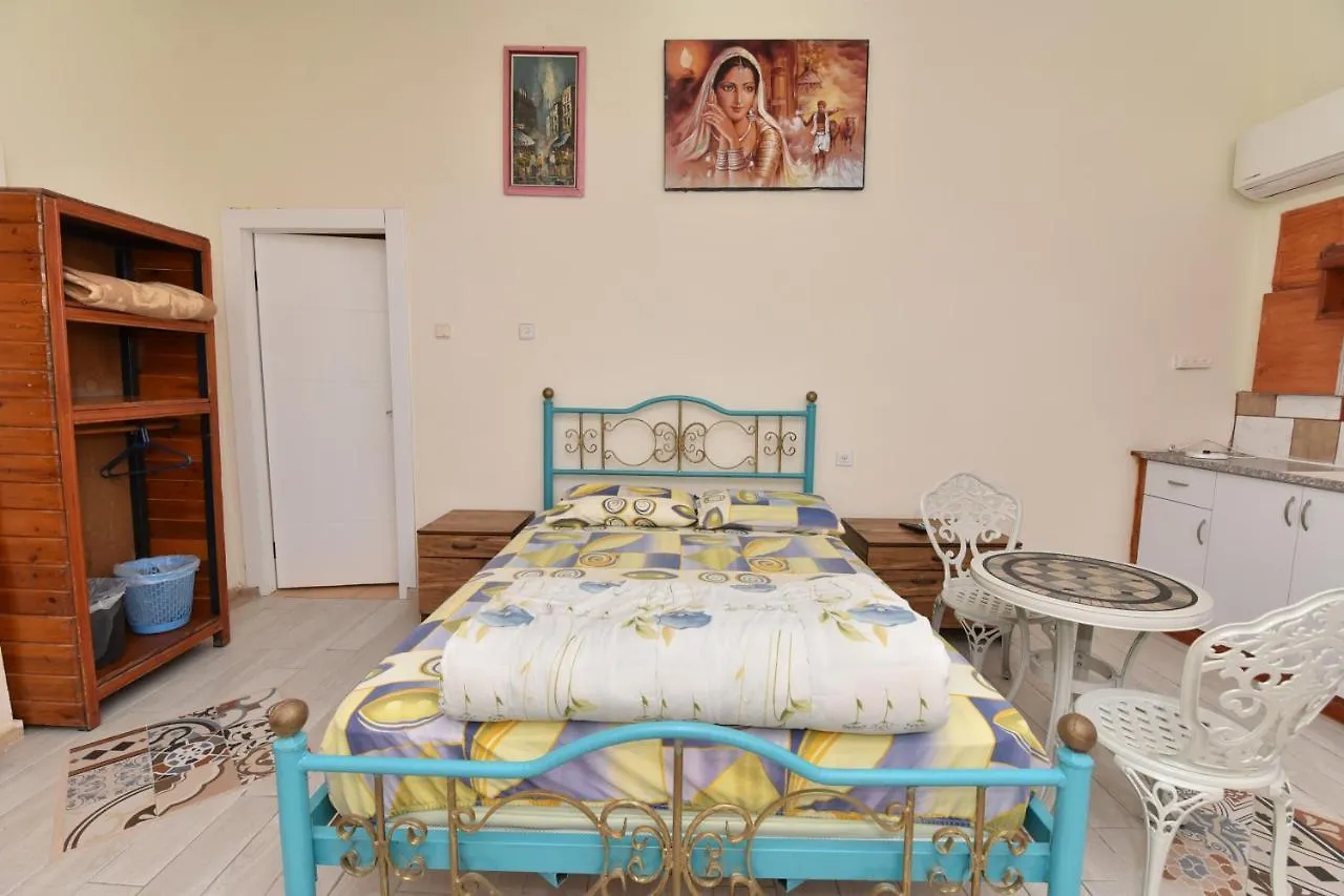 Corinne Hostel Eilat 0*,  İsrail